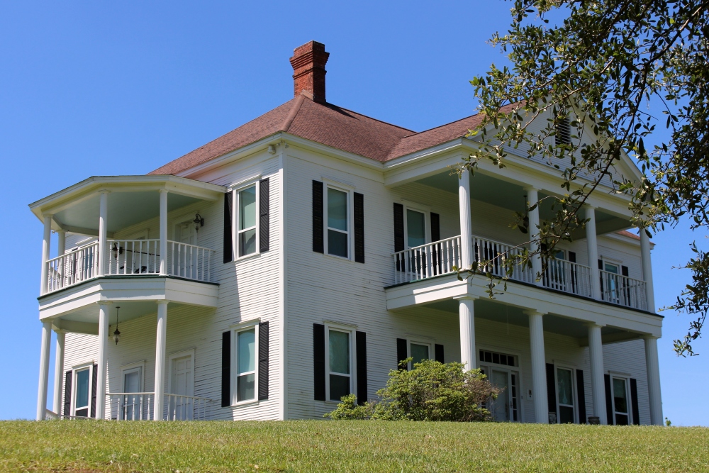 Following El Camino Real de los Tejas National Historic Trail through the Sabine County Area